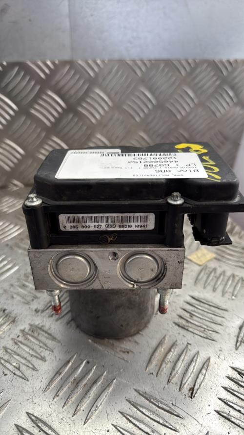Bloc ABS (freins anti-blocage) TOYOTA AURIS 1 PHASE 1 Essence - Image 3