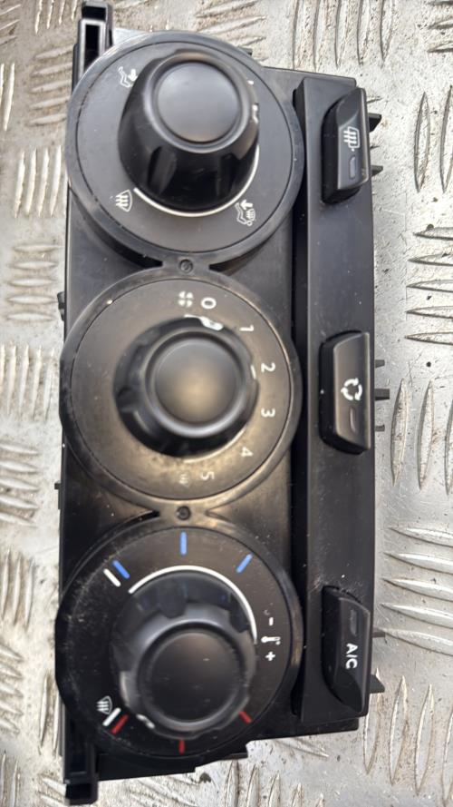 Commande chauffage CITROEN C3 2 PHASE 2 Essence - Image 1