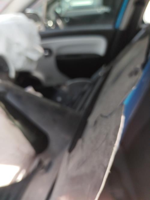 Leve vitre electrique avant gauche RENAULT TWINGO 3 PHASE 1 Essence - Image 5