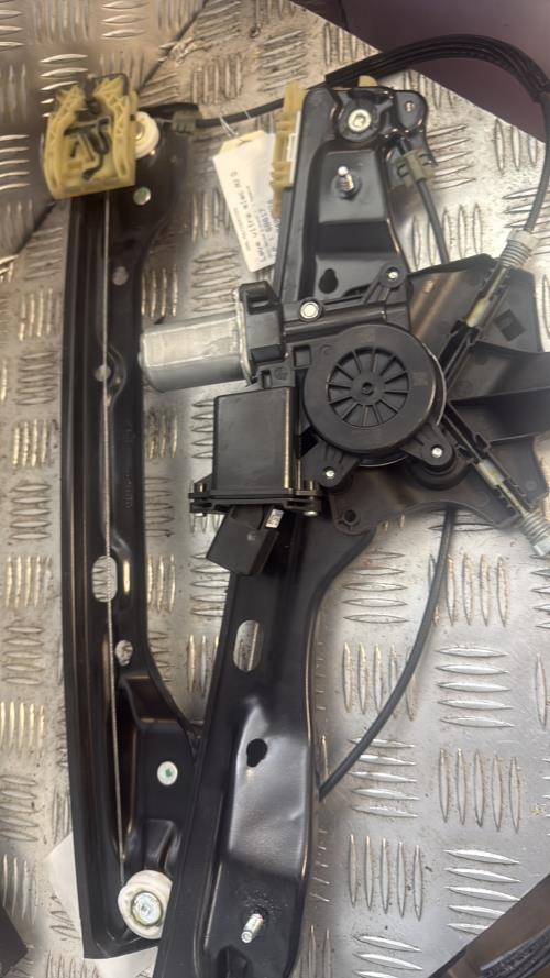 Leve vitre electrique avant droit OPEL ASTRA K PHASE 1 Essence - Image 2