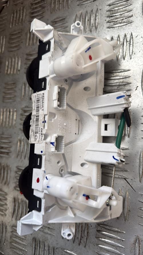 Commande chauffage RENAULT CLIO 5 PHASE 1 Diesel/Hybride - Image 4