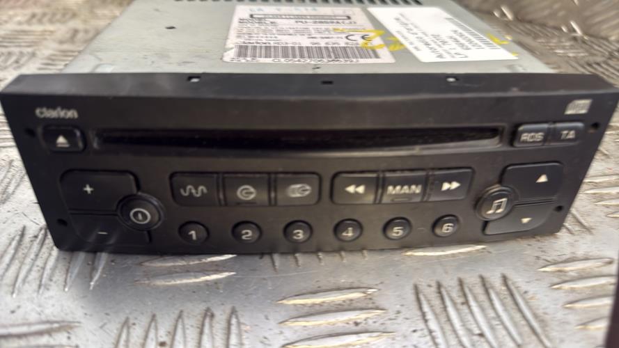 Autoradio d'origine PEUGEOT PARTNER 1 PHASE 2 Diesel - Image 1