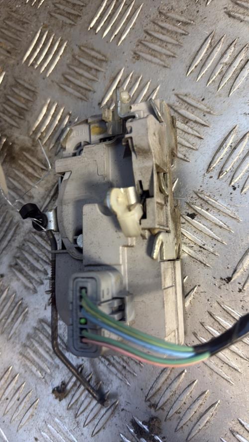 Serrure avant gauche PEUGEOT PARTNER 1 PHASE 2 Diesel - Image 2