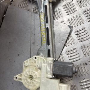 Leve vitre electrique arriere droit PEUGEOT 308 2 PHASE 2 Diesel - Image 1