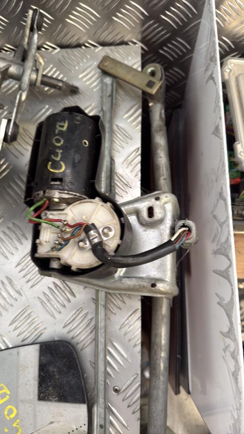 Moteur essuie glace avant RENAULT CLIO 2 PHASE 2 Diesel - Image 3