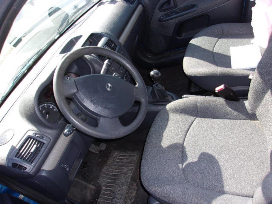 Moteur essuie glace avant RENAULT CLIO 2 PHASE 2 Diesel - Image 4