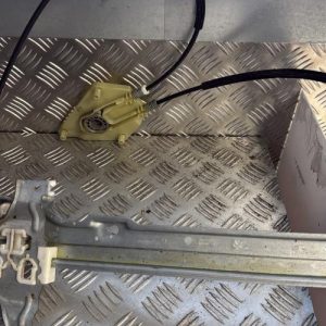 Mecanisme de leve vitre electrique arriere droit RENAULT LATITUDE Diesel - Image 1