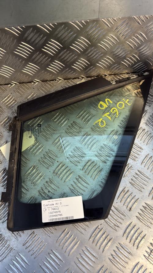 Custode avant droit (porte) OPEL MERIVA B PHASE 1 Diesel - Image 2