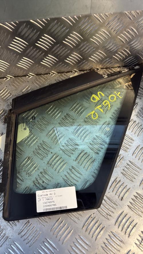 Custode avant droit (porte) OPEL MERIVA B PHASE 1 Diesel - Image 5