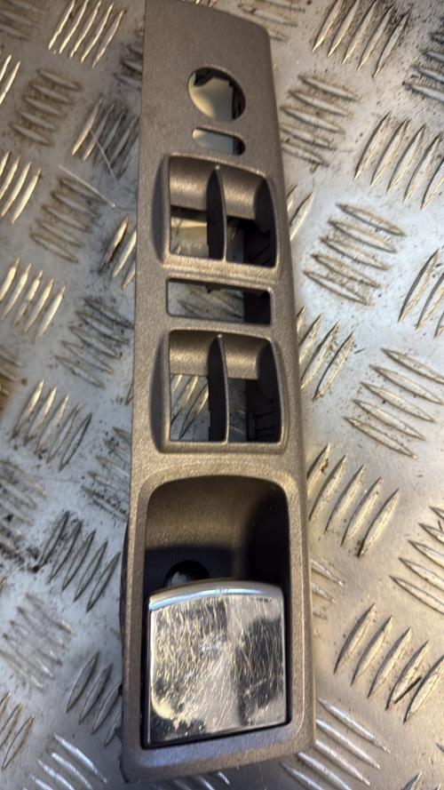 Poignee interieur avant gauche LANCIA MUSA PHASE 1 Diesel - Image 2