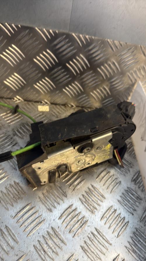 Serrure avant droit LANCIA MUSA PHASE 1 Diesel - Image 3