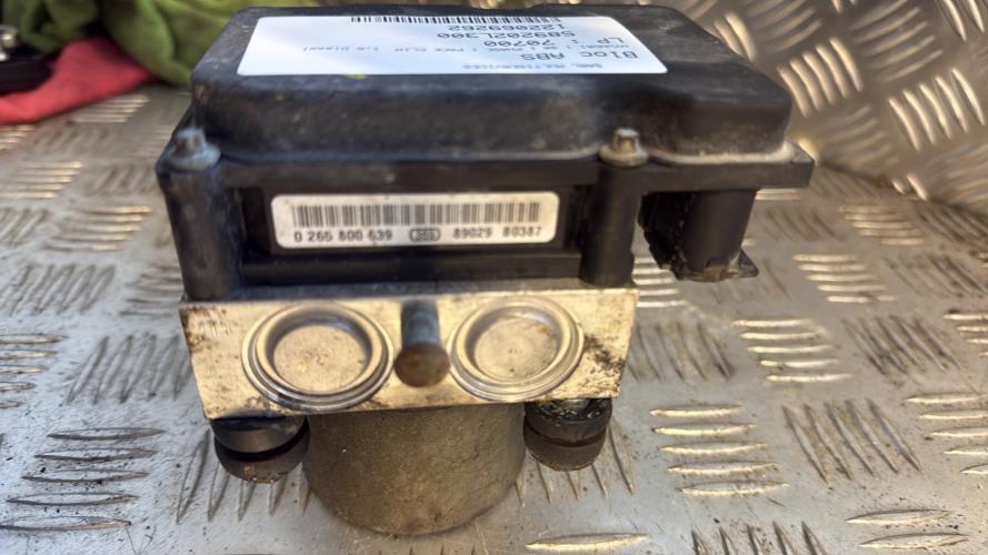 Bloc ABS (freins anti-blocage) HYUNDAI I 30 1 PHASE 1 Diesel - Image 2