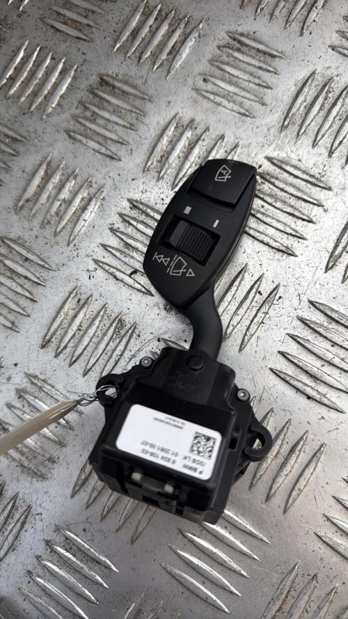 Commodo d'essuie glaces BMW SERIE 5 E60 PHASE 1 Diesel - Image 2