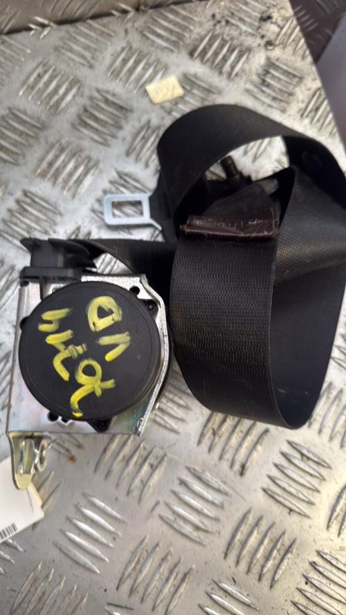 Ceinture avant droit BMW SERIE 5 E60 PHASE 1 Diesel - Image 1