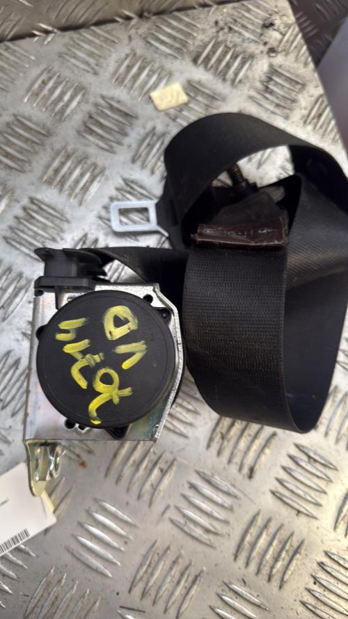 Ceinture avant droit BMW SERIE 5 E60 PHASE 1 Diesel - Image 2