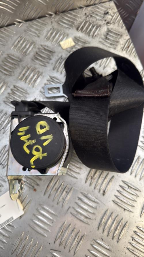 Ceinture avant droit BMW SERIE 5 E60 PHASE 1 Diesel - Image 3