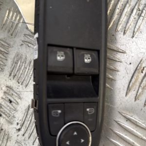 Interrupteur de leve vitre avant gauche RENAULT CLIO 5 PHASE 1 Diesel/Hybride - Image 1