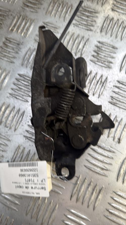 Serrure de capot TOYOTA COROLLA VERSO 1 Essence - Image 4
