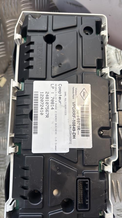 Compteur RENAULT CLIO 4 PHASE 2 Diesel - Image 4