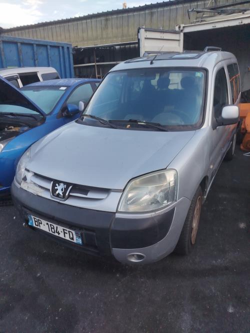 Anti brouillard droit (feux) PEUGEOT PARTNER 1 PHASE 2 Essence - Image 1