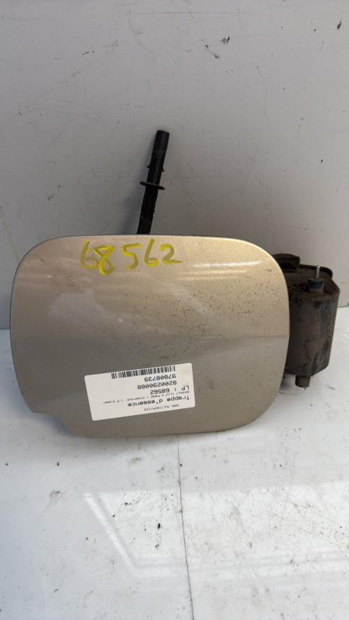 Trappe d'essence RENAULT CLIO 3 PHASE 1 Diesel - Image 2