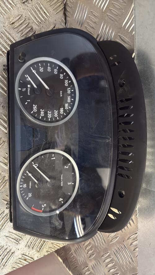 Compteur BMW SERIE 5 E60 PHASE 1 Diesel - Image 1