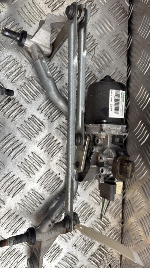 Moteur essuie glace avant RENAULT CLIO 4 PHASE 2 Diesel - Image 3