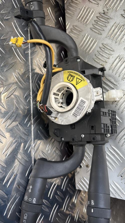 Com (Bloc Contacteur Tournant+Commodo Essuie Glace+Commodo Phare) LANCIA MUSA PHASE 1 Diesel - Image 1