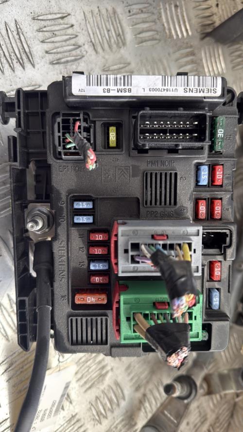 Boitier servitude moteur (BSM) PEUGEOT PARTNER 1 PHASE 2 Diesel - Image 2