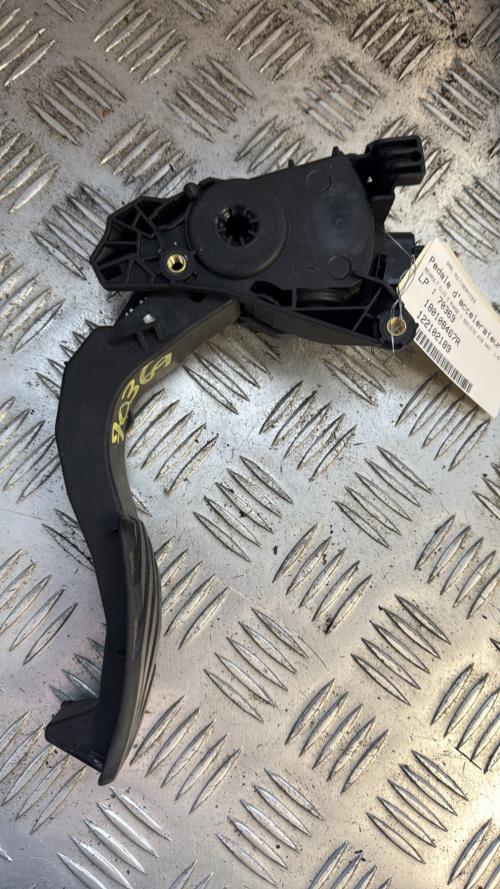 Pedale d'accelerateur RENAULT CLIO 5 PHASE 1 Diesel/Hybride - Image 2