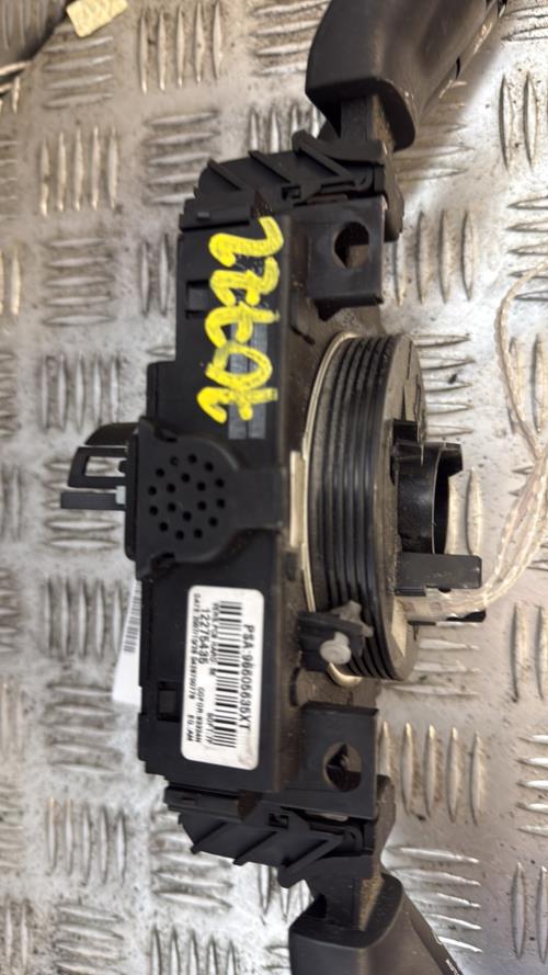 Com (Bloc Contacteur Tournant+Commodo Essuie Glace+Commodo Phare) PEUGEOT PARTNER 1 PHASE 2 Diesel - Image 2