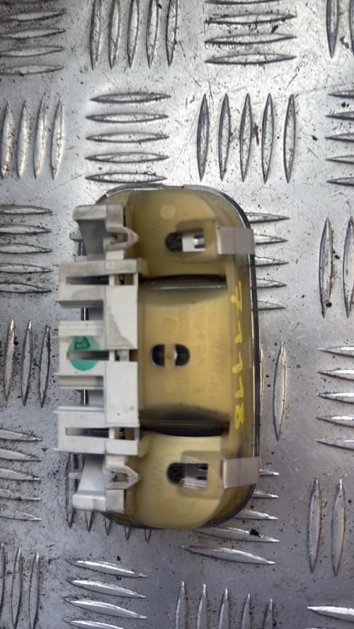 Eclairage de plafonnier CITROEN XSARA PICASSO PHASE 1 Essence - Image 3