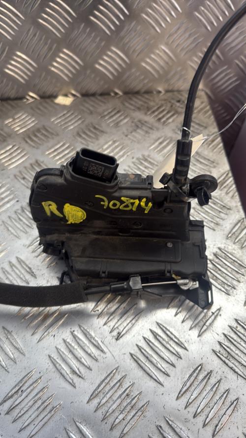 Serrure arriere droit RENAULT CLIO 4 PHASE 2 Diesel - Image 1