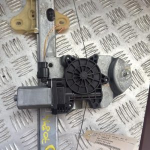 Leve vitre electrique avant droit RENAULT CLIO 4 PHASE 2 Diesel - Image 1