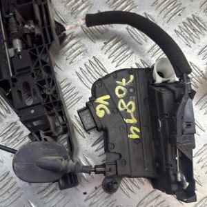 Serrure avant gauche RENAULT CLIO 4 PHASE 2 Diesel - Image 1