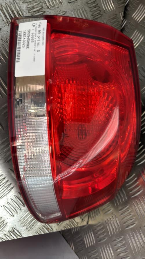 Feu arriere principal droit (feux) VOLKSWAGEN GOLF 6 Diesel - Image 1