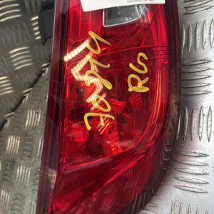 Feu arriere principal gauche (feux) RENAULT CLIO 4 PHASE 2 Diesel - Image 1