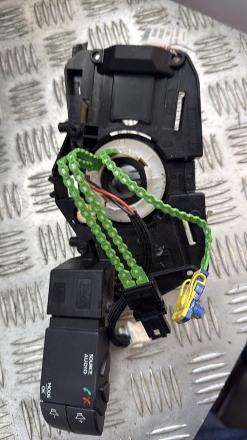 Contacteur tournant RENAULT CLIO 4 PHASE 2 Diesel - Image 1