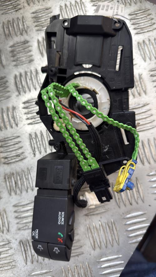 Contacteur tournant RENAULT CLIO 4 PHASE 2 Diesel - Image 2