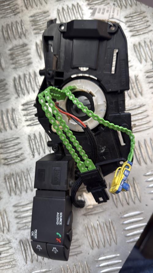 Contacteur tournant RENAULT CLIO 4 PHASE 2 Diesel - Image 3