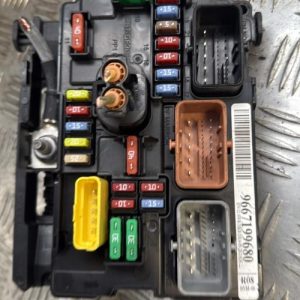 Boitier servitude moteur (BSM) CITROEN C3 2 PHASE 2 Essence - Image 1