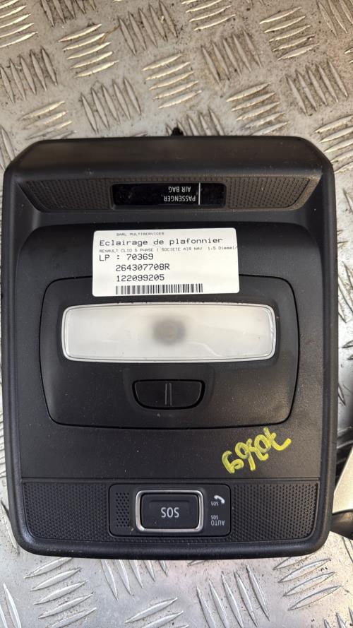 Eclairage de plafonnier RENAULT CLIO 5 PHASE 1 Diesel/Hybride - Image 1