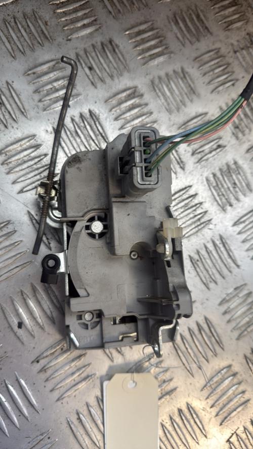 Serrure avant droit PEUGEOT PARTNER 1 PHASE 2 Diesel - Image 1