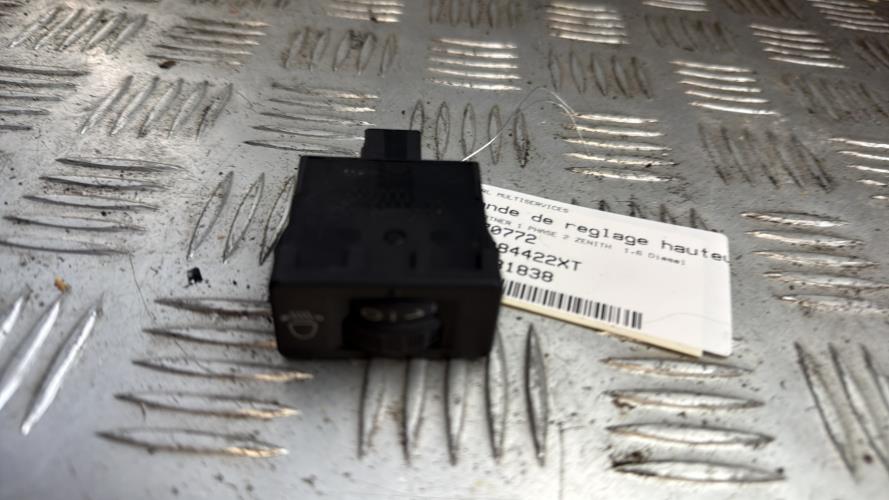 Commande de reglage hauteur de phare PEUGEOT PARTNER 1 PHASE 2 Diesel - Image 1