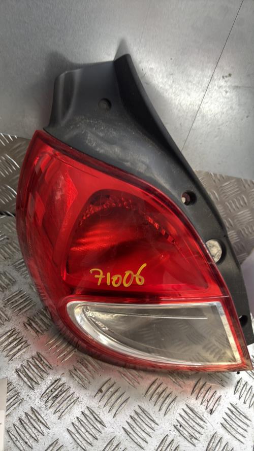 Feu arriere principal gauche (feux) RENAULT CLIO 3 PHASE 2 Diesel - Image 2