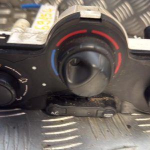 Commande chauffage RENAULT CLIO 3 PHASE 2 BREAK Diesel - Image 1