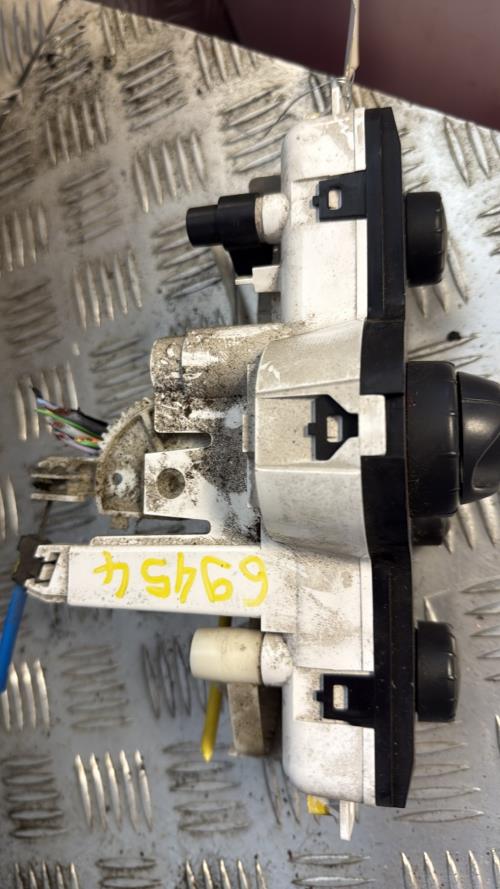 Commande chauffage RENAULT CLIO 3 PHASE 2 BREAK Diesel - Image 5
