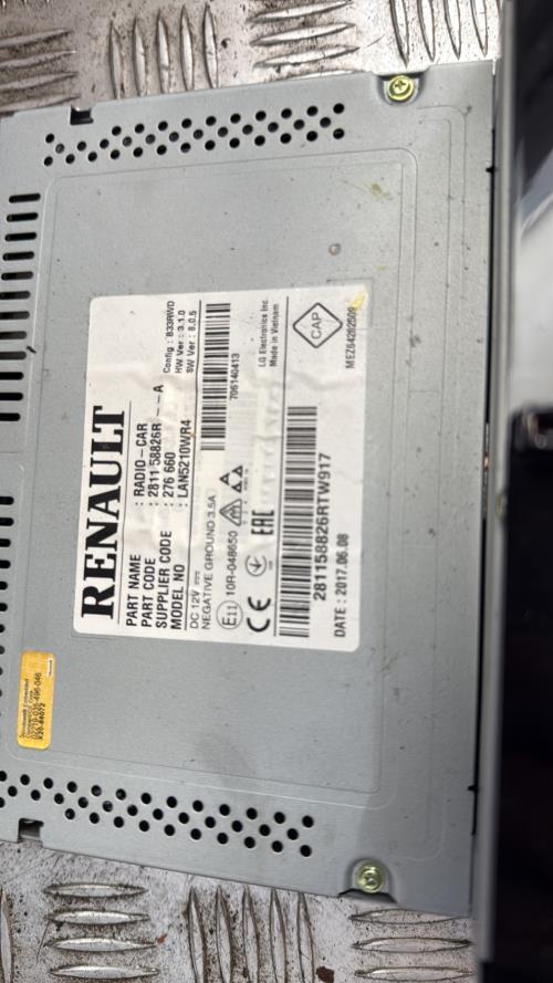 Autoradio d'origine RENAULT CLIO 4 PHASE 2 Diesel - Image 2