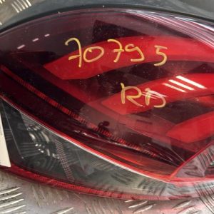 Feu arriere principal droit (feux) PEUGEOT 208 1 PHASE 2 Diesel - Image 1