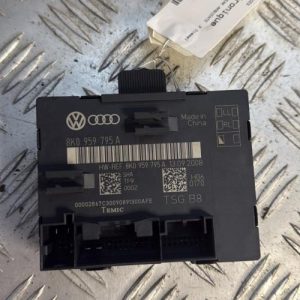 Module électronique AUDI A4 3 AVANT PHASE 1 BREAK Diesel - Image 1